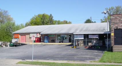 1716 W 37th St, Davenport, IA for sale Primary Photo- Image 1 of 1