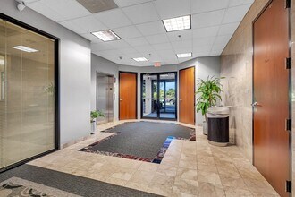 1751 S Naperville Rd, Wheaton, IL for lease Building Photo- Image 2 of 18