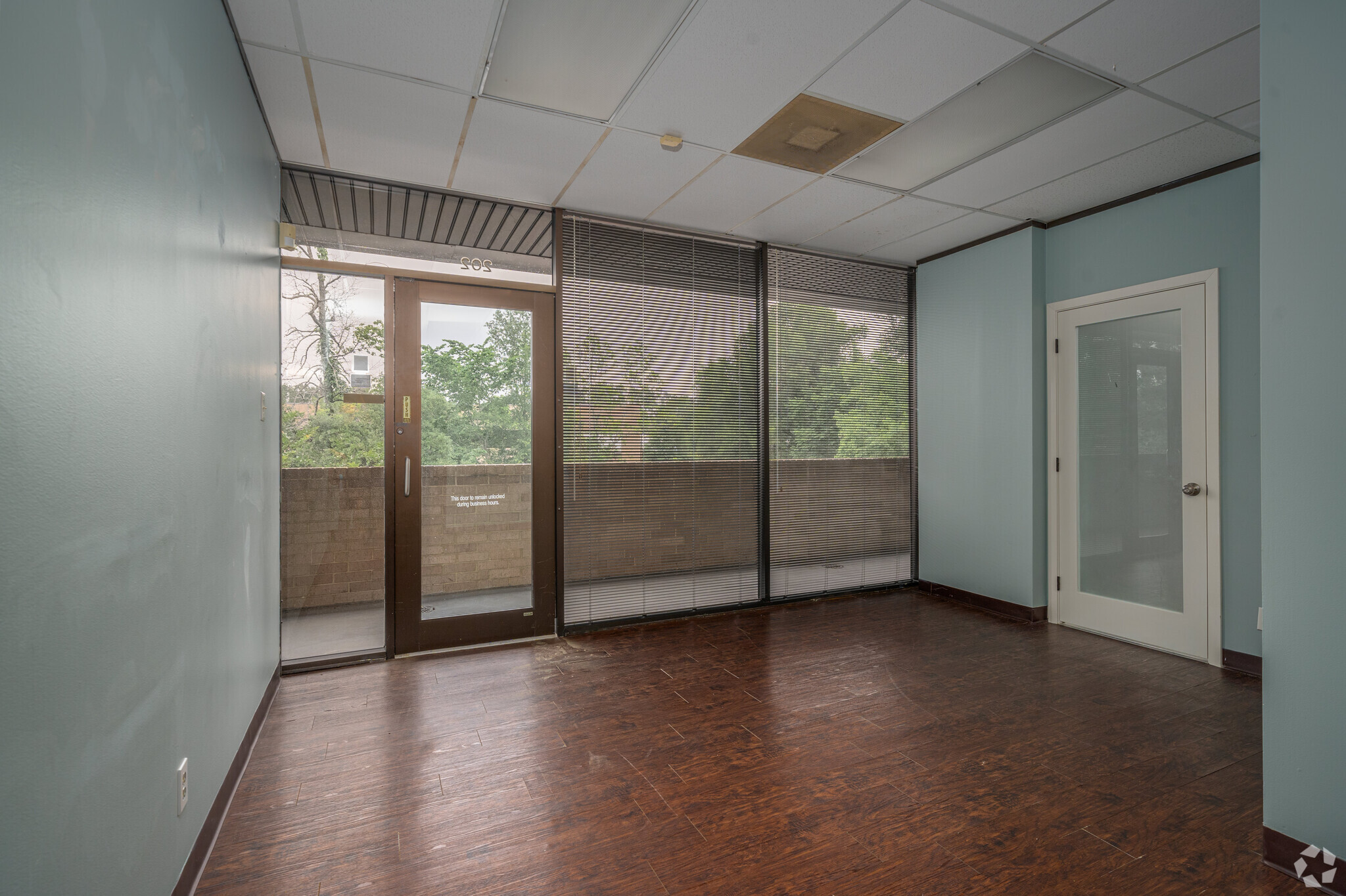 2316 Timber Shadows Dr, Kingwood, TX for lease Interior Photo- Image 1 of 3