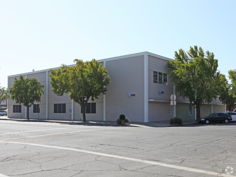 1116 M St, Modesto, CA for sale - Primary Photo - Image 1 of 3