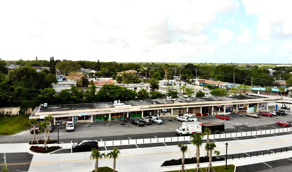 1401-1417 Cleveland St, Clearwater, FL for sale - Building Photo - Image 2 of 32