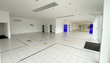 Main Rd, Dumfries for lease Interior Photo- Image 2 of 4