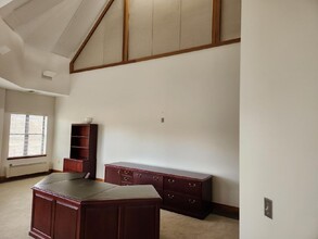 555 Heritage Rd, Southbury, CT for lease Interior Photo- Image 2 of 5