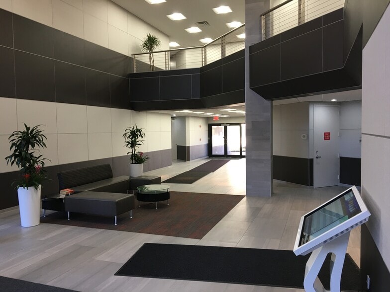 1 Paragon Dr, Montvale, NJ for lease - Lobby - Image 2 of 8