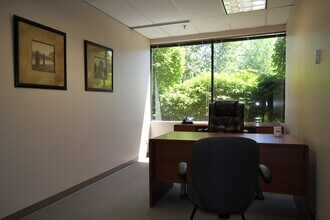 22525 SE 64th Pl, Issaquah, WA for lease Interior Photo- Image 1 of 4
