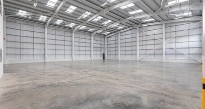 Cartersfield Rd, Waltham Abbey for lease Interior Photo- Image 2 of 5