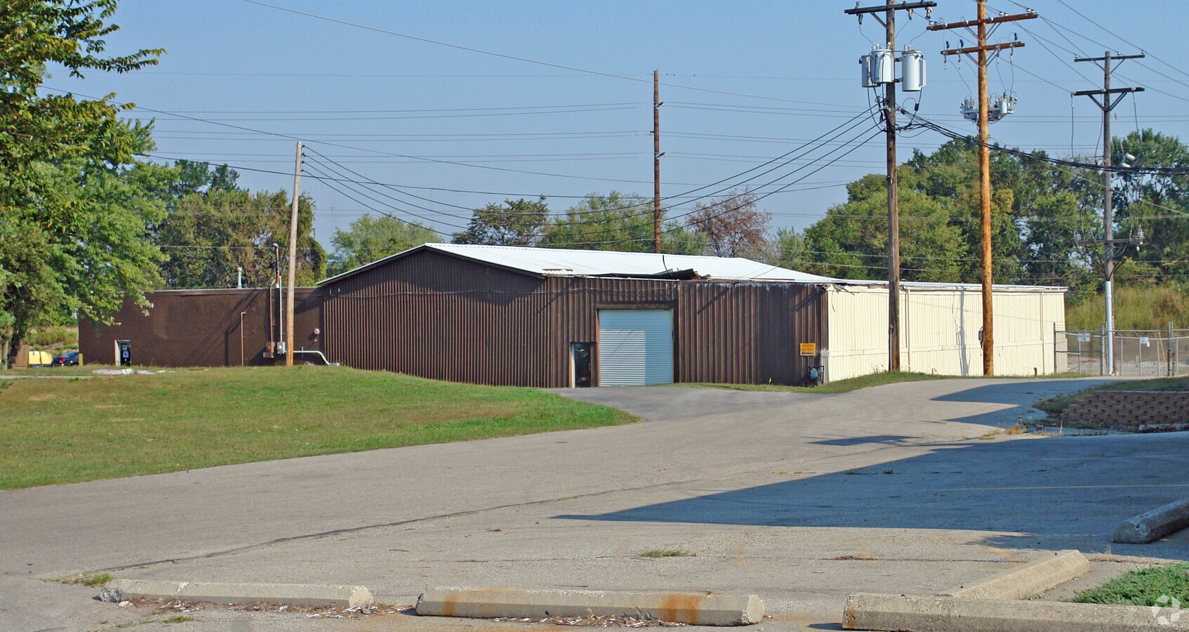 3837 W Alex Bell Rd, Dayton, OH 45449