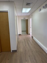 780 Cedar Ln, Teaneck, NJ for lease Interior Photo- Image 2 of 6