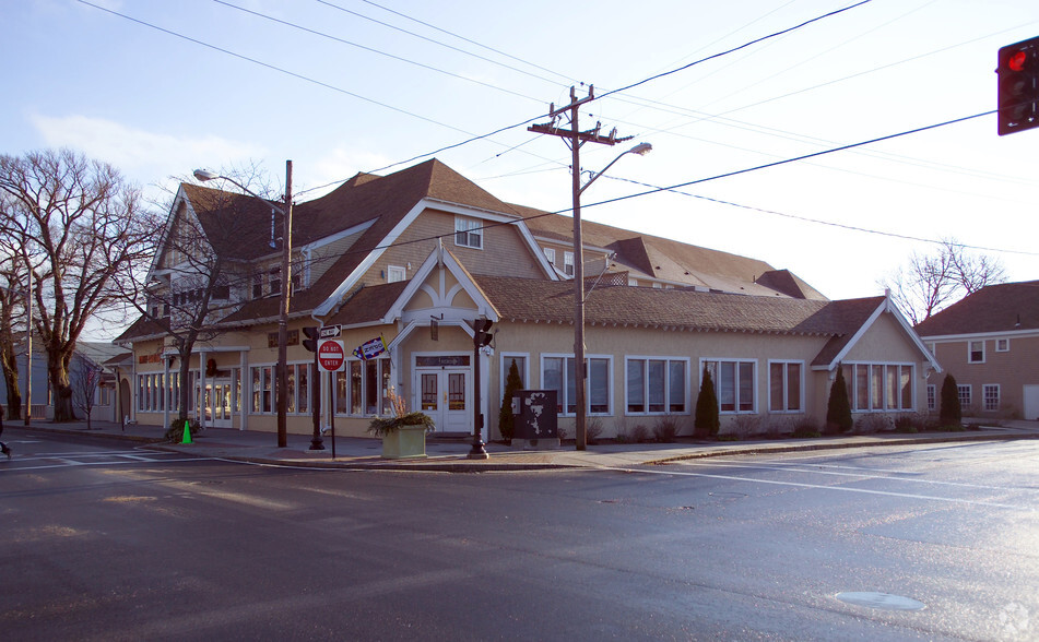 615 Main St, Hyannis, MA for lease - Primary Photo - Image 2 of 6