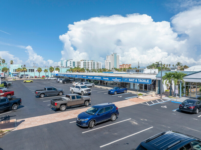 118-146 107th Ave, Treasure Island, FL for lease - Building Photo - Image 1 of 8