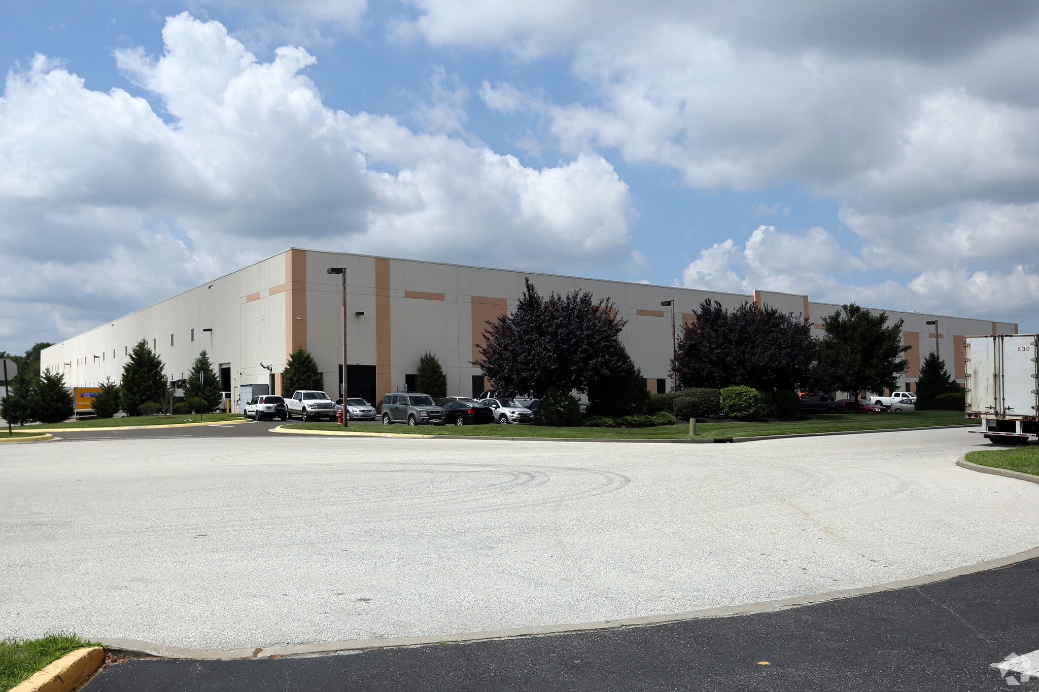 117 Crown Point Rd, Thorofare, NJ for sale Primary Photo- Image 1 of 1