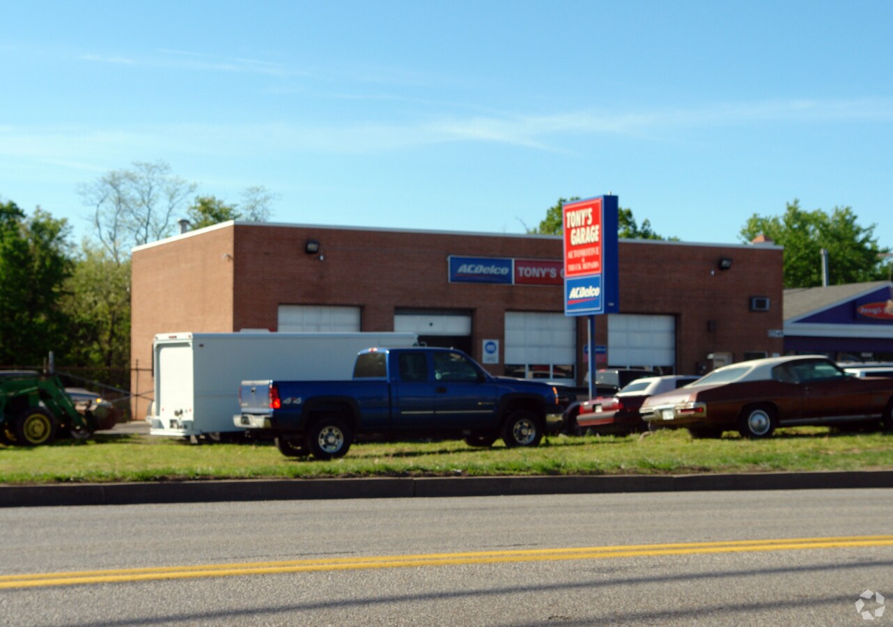 15549 Old Columbia Pike, Burtonsville, MD 20866