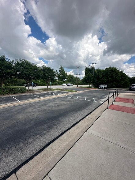 4000 Sunrise Rd, Round Rock, TX for lease - Building Photo - Image 2 of 16