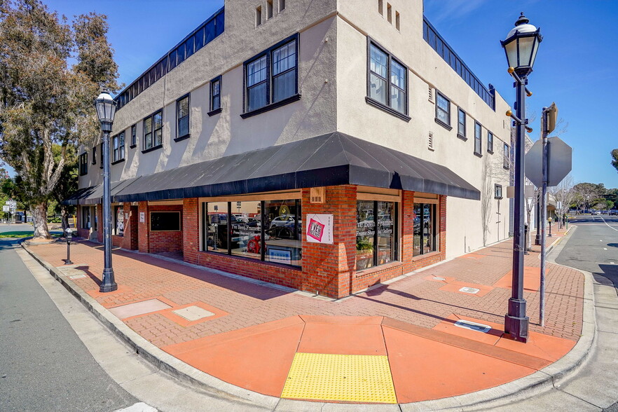 411-413 Ferry St, Martinez, CA for sale - Building Photo - Image 2 of 32