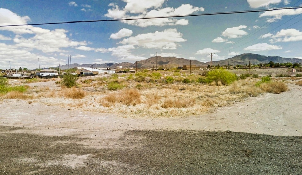 101 E Redd Rd, El Paso, TX for sale - Building Photo - Image 1 of 1