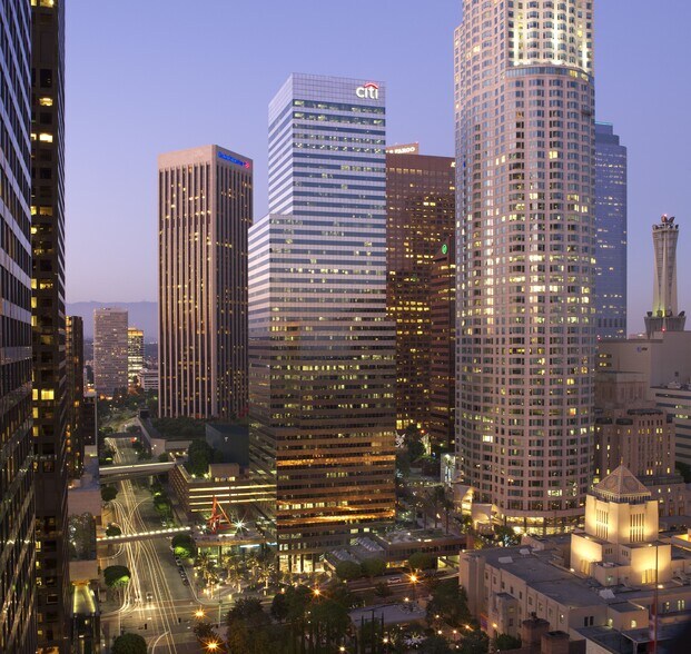 444 S Flower St, Los Angeles, CA 90071 Industrious 5th and Flower