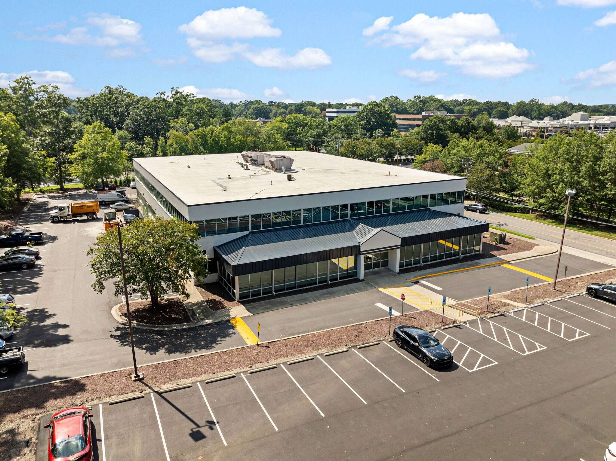 4020 N Roxboro St, Durham, NC for lease Building Photo- Image 1 of 18