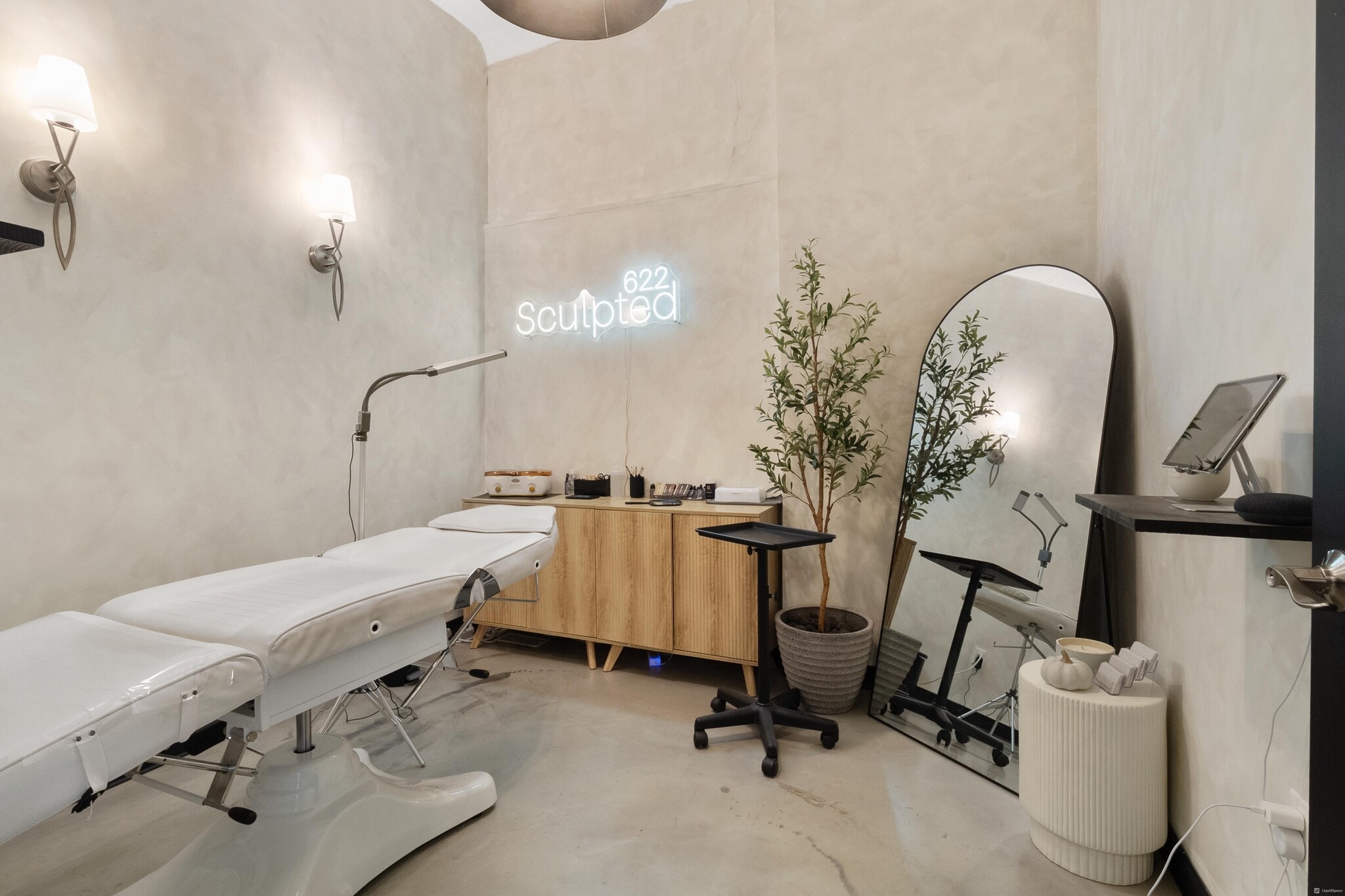 7185 Manchester Rd, Maplewood, MO for lease Interior Photo- Image 1 of 2