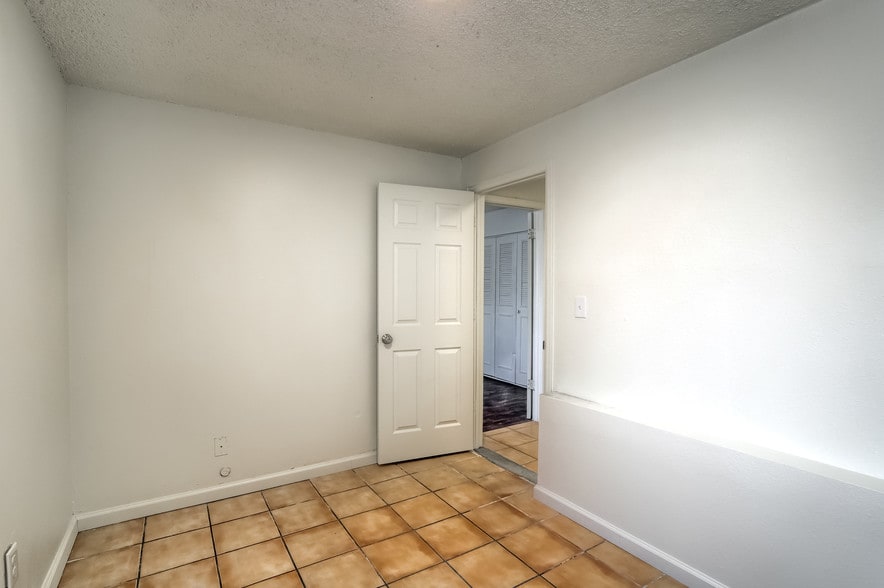 1610 Boston St, Aurora, CO for sale - Building Photo - Image 2 of 16