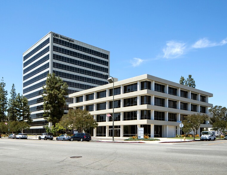 21021 Ventura Blvd, Woodland Hills, CA for lease - Building Photo - Image 3 of 11