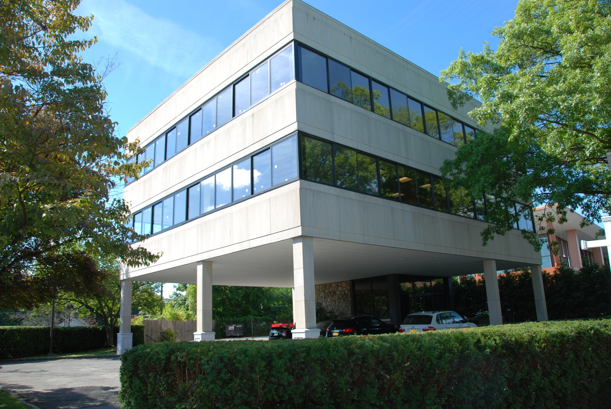 640 W Putnam Ave, Greenwich, CT 06830