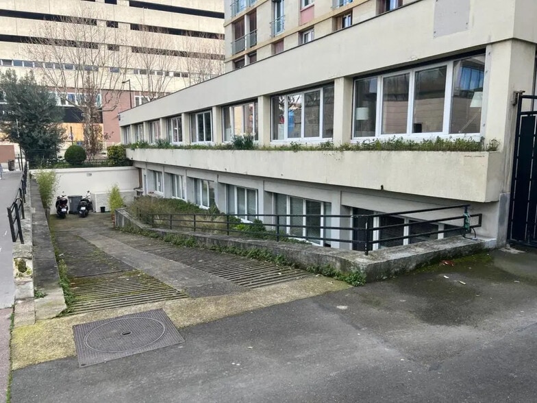 27 Rue Yves Kermen, Boulogne-Billancourt for lease - Building Photo - Image 1 of 10