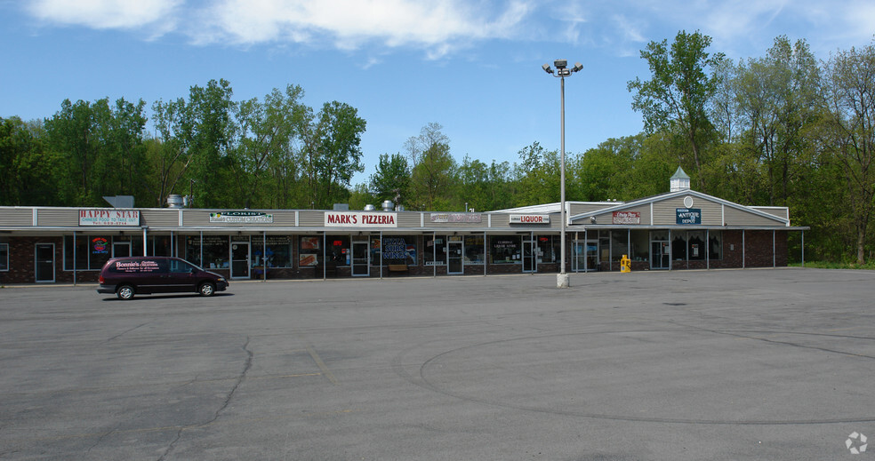 243 E Main St, Elbridge, NY for lease - Primary Photo - Image 1 of 5