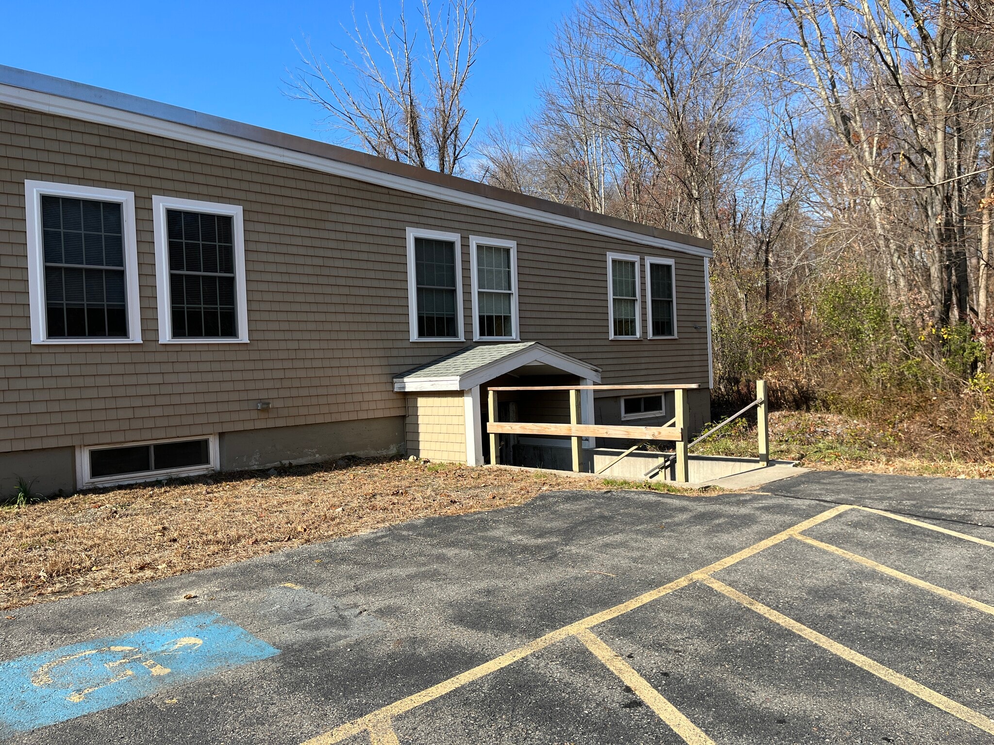 2 Shaker Rd, Shirley, MA 01464 Phoenix Park Business Center