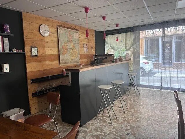 Retail in Chalon-sur-Saône for lease - Interior Photo - Image 3 of 6