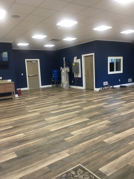 398-400 US Highway 22, Green Brook, NJ for lease - Interior Photo - Image 3 of 5