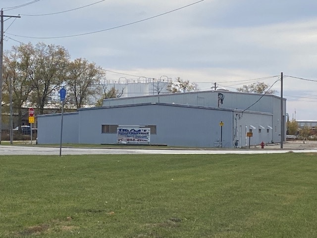 6070 Revere Rd, Clinton, IL for sale - Building Photo - Image 1 of 18