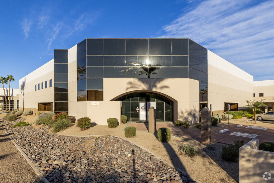 3820 E Watkins St, Phoenix, AZ for lease - Building Photo - Image 3 of 8