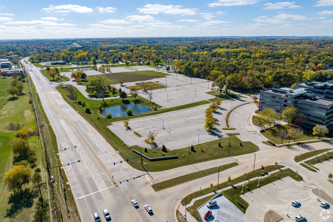 4333 Edgewood Rd NE, Cedar Rapids, IA 52411 Edgewood Pointe