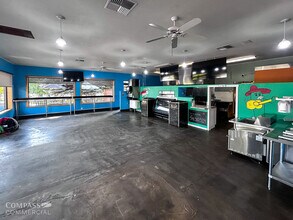 425 NE Windy Knolls Dr, Bend, OR for lease Interior Photo- Image 2 of 11