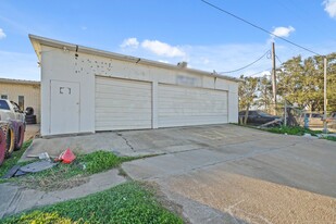 11402 S Post Oak Rd, Houston TX - Automotive Property