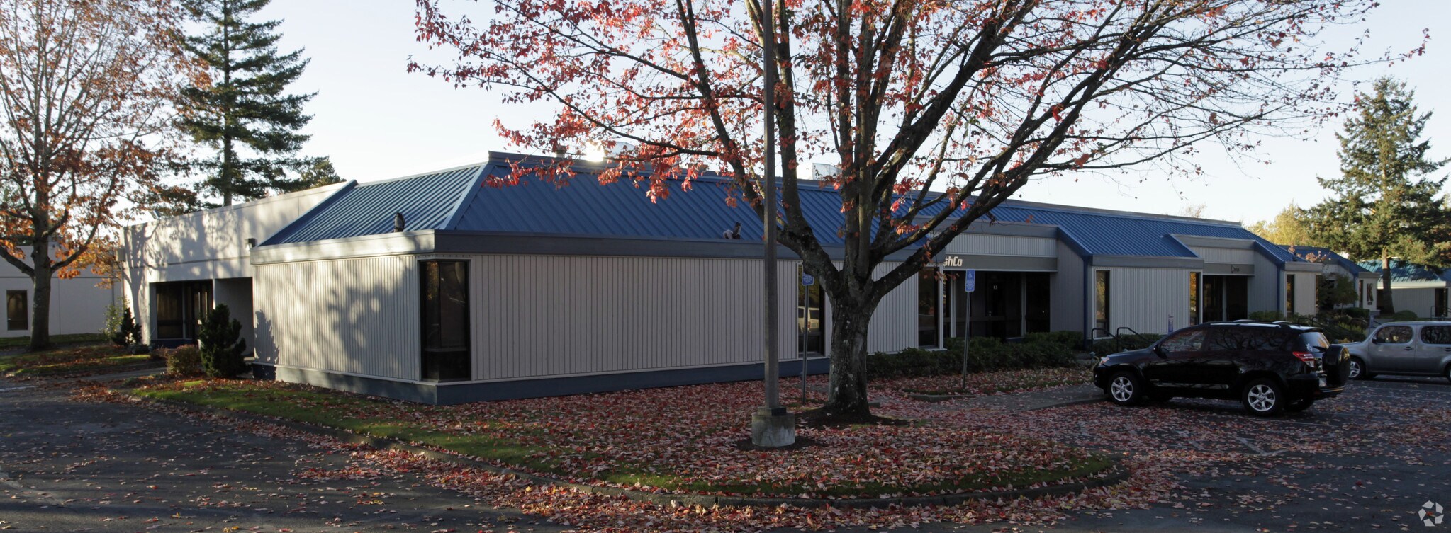 10220 SW Nimbus Ave, Tigard, OR for sale Primary Photo- Image 1 of 1