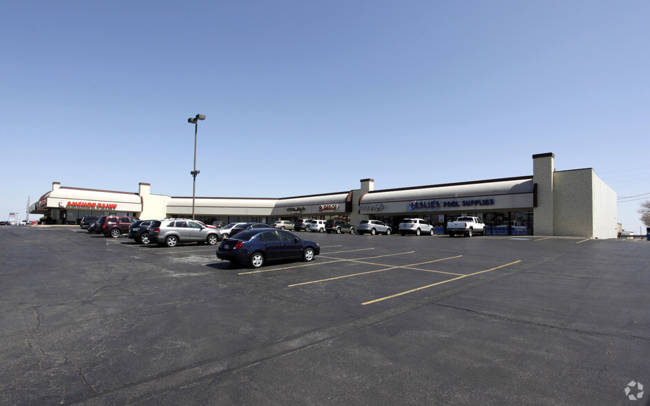 7111-7175 S Mingo Rd, Tulsa, OK for lease - Primary Photo - Image 1 of 4