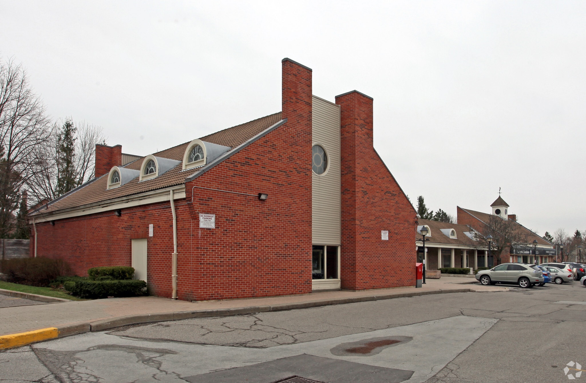 33 The Bridle Trl, Markham, ON for lease Primary Photo- Image 1 of 5