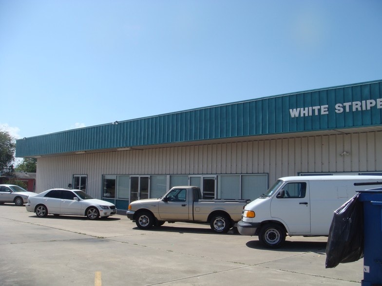 911-917 Commerce St, Portland, TX for lease - Building Photo - Image 1 of 1