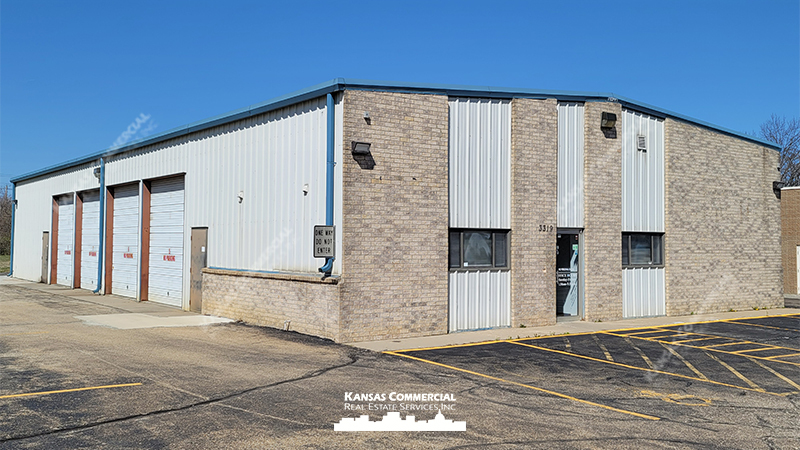 3319 S Kansas Ave, Topeka, KS for sale - Building Photo - Image 1 of 1