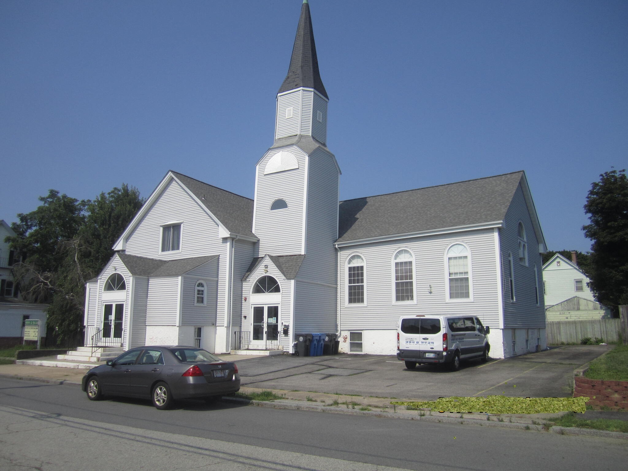 251 Magnolia St, Cranston, RI for lease Interior Photo- Image 1 of 1