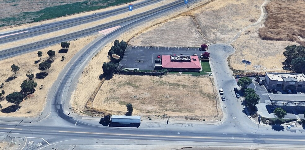 39050 Barnard Ct, Woodland, CA for lease - Building Photo - Image 2 of 2