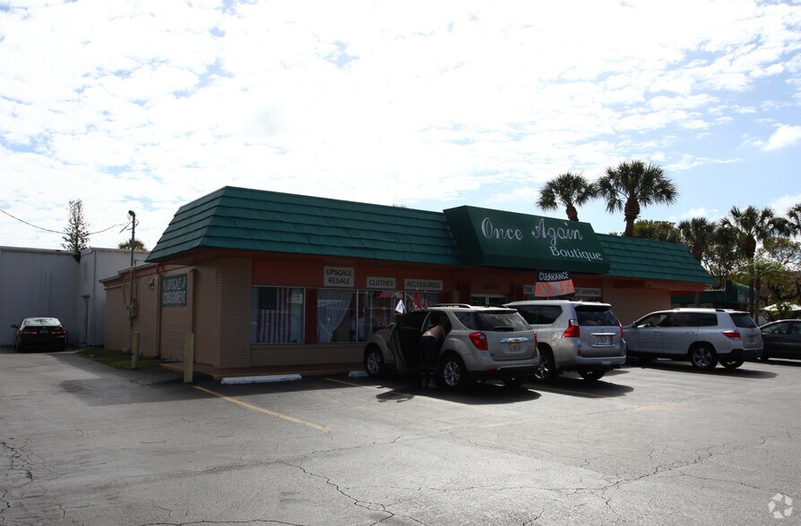 12721 McGregor Blvd, Fort Myers, FL for sale - Building Photo - Image 2 of 9