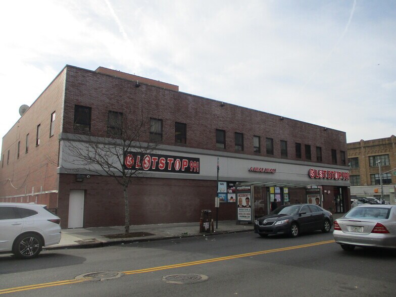 2555 Ocean Ave, Brooklyn, NY for lease - Building Photo - Image 2 of 21