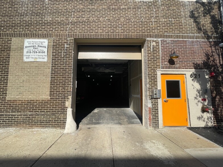 621-625 Reed St, Philadelphia, PA for lease - Building Photo - Image 1 of 3