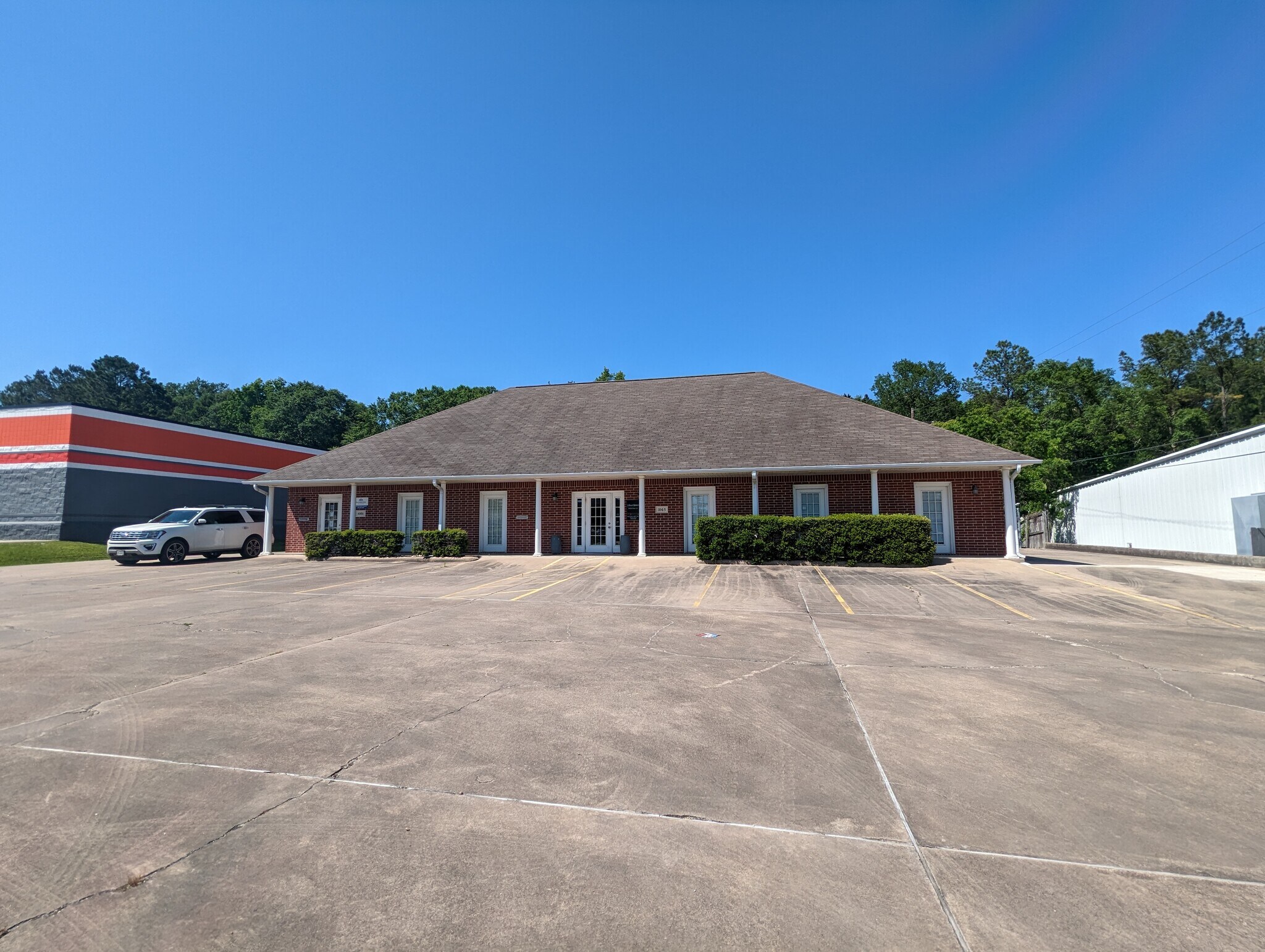 1051 Highway 327 E, Silsbee, TX 77656 1051 Highway 327 Silsbee, TX