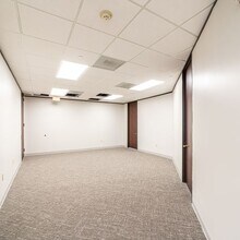 745 E Mulberry Ave, San Antonio, TX for lease Interior Photo- Image 2 of 11