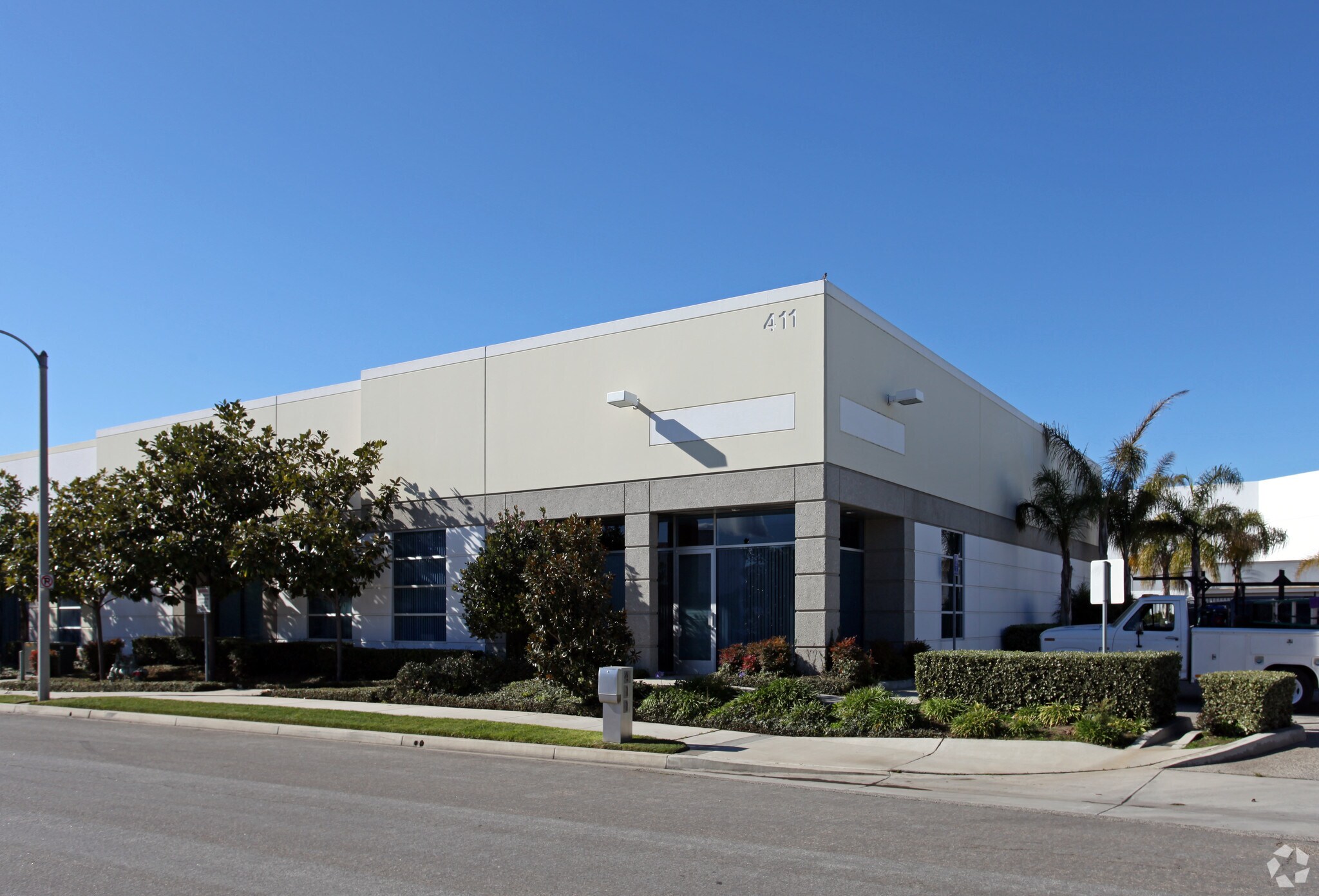 411 Spectrum Cir, Oxnard, CA for sale Primary Photo- Image 1 of 1