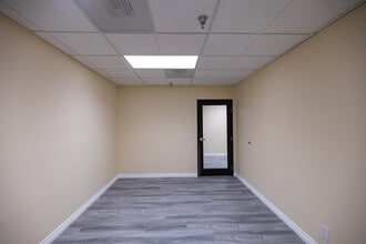 30077 Agoura Ct, Agoura Hills, CA for lease Interior Photo- Image 2 of 4