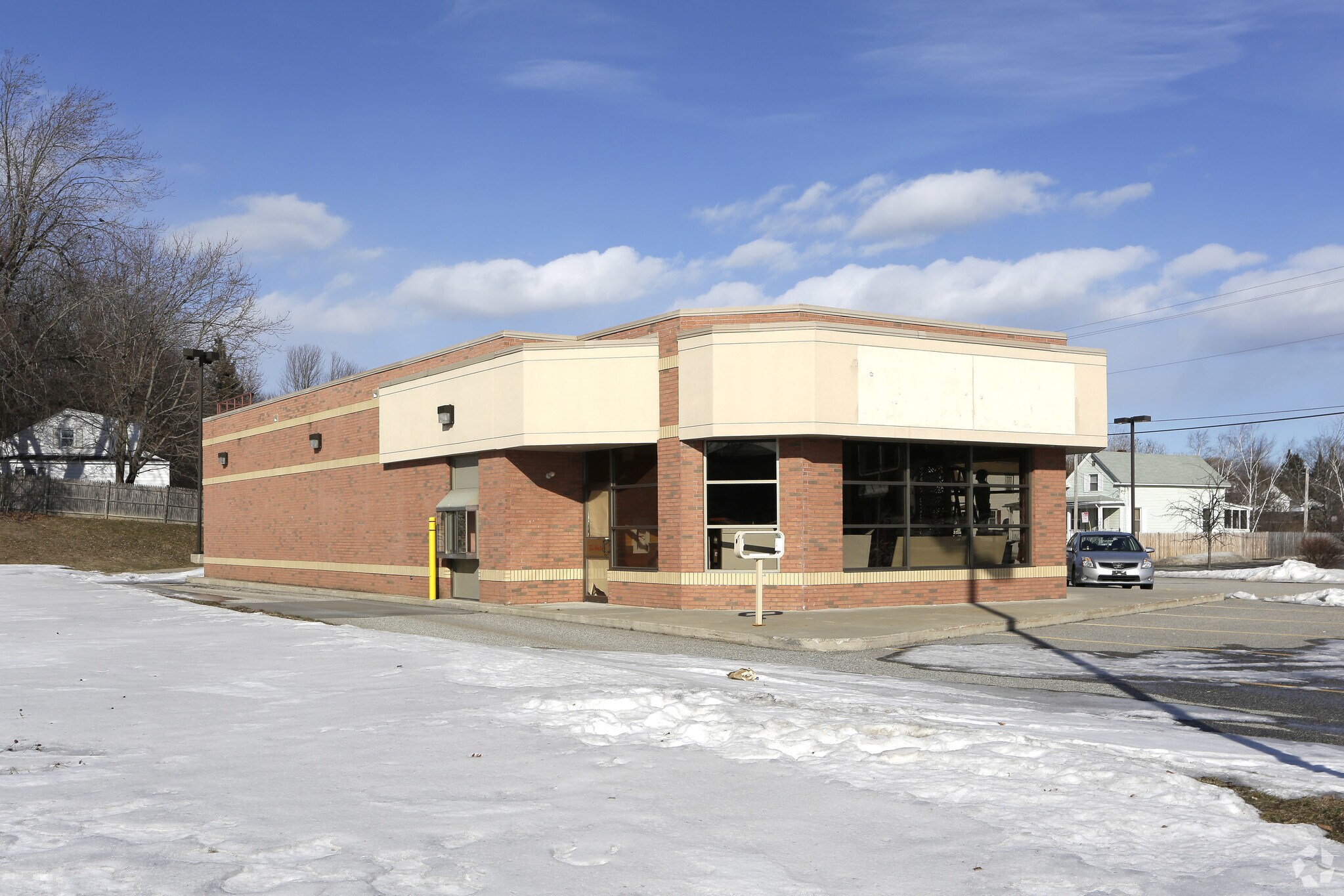 736 Sabattus St, Lewiston, ME for sale Primary Photo- Image 1 of 1